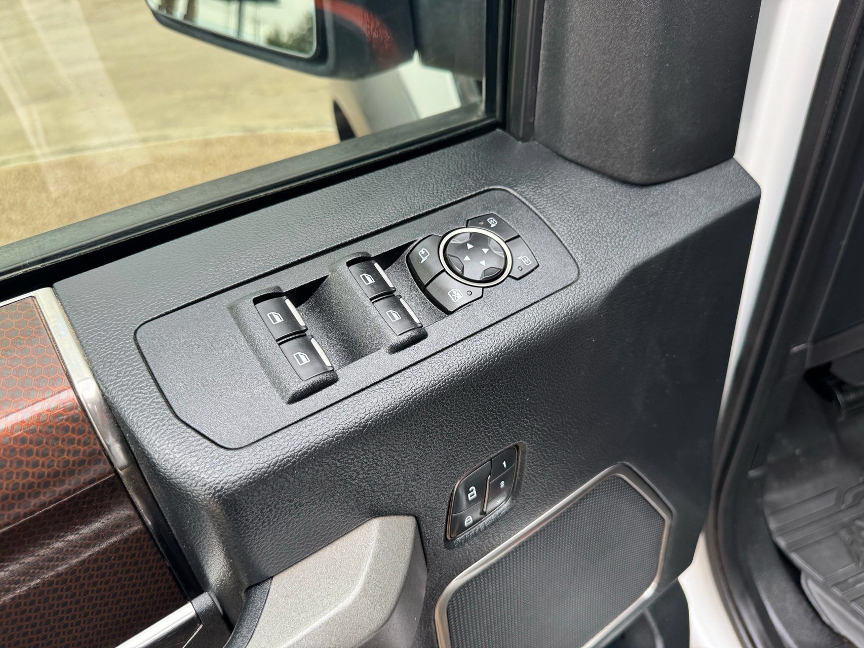 Used 2018 Ford F150 Raptor w/ Equipment Group 802A Luxury AWD/4WD image 23