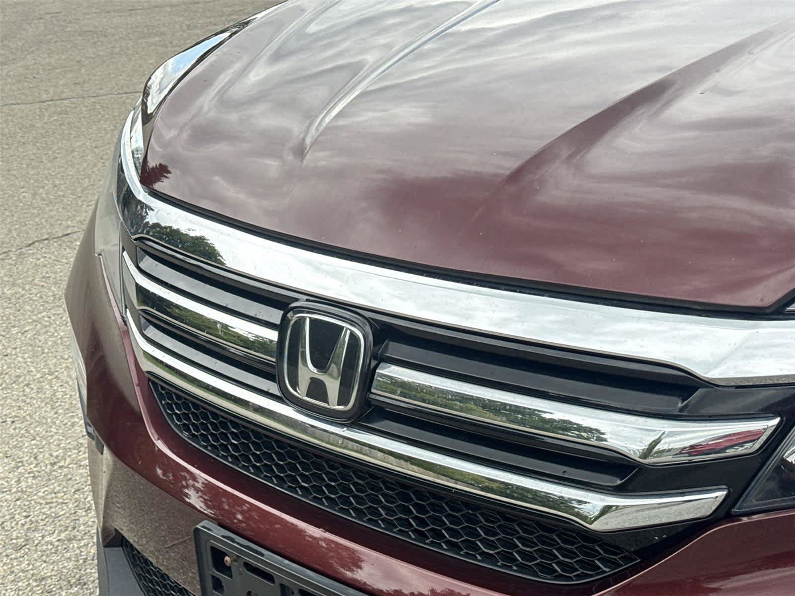 Used 2018 Honda Pilot Touring image 10