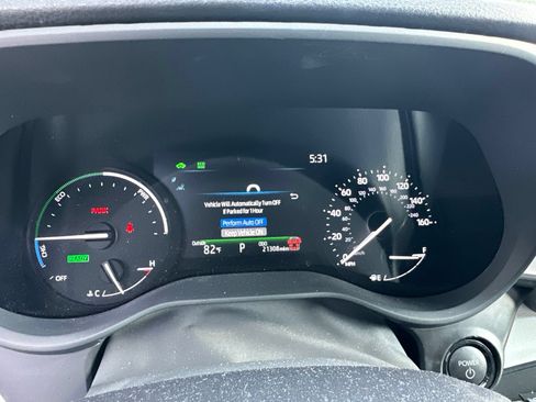 Used 2025 Toyota Sienna XLE AWD/4WD image 14