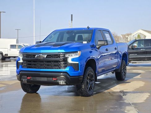 New 2026 Chevrolet Silverado 1500 LT Trail Boss w/ LPO, Dark Essentials Package image 2