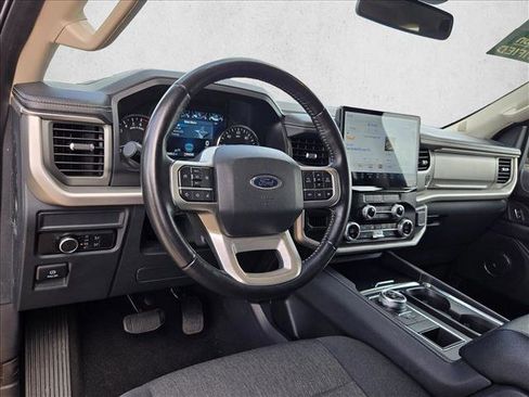 Used 2024 Ford Expedition XLT RWD image 10
