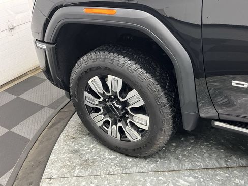 Certified 2024 GMC Sierra 2500 Denali w/ Denali Reserve Package AWD/4WD image 10
