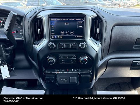 Used 2022 Chevrolet Silverado 2500 LT AWD/4WD image 37