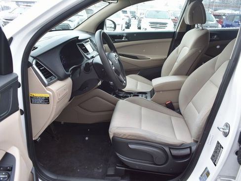 Used 2017 Hyundai Tucson SE image 13