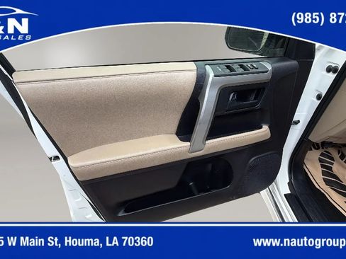 Used 2011 Toyota 4Runner SR5 RWD image 15