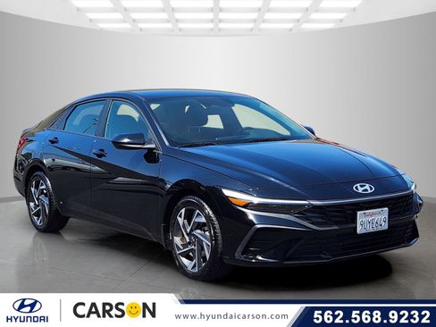 Used 2025 Hyundai Elantra Sport FWD image 1