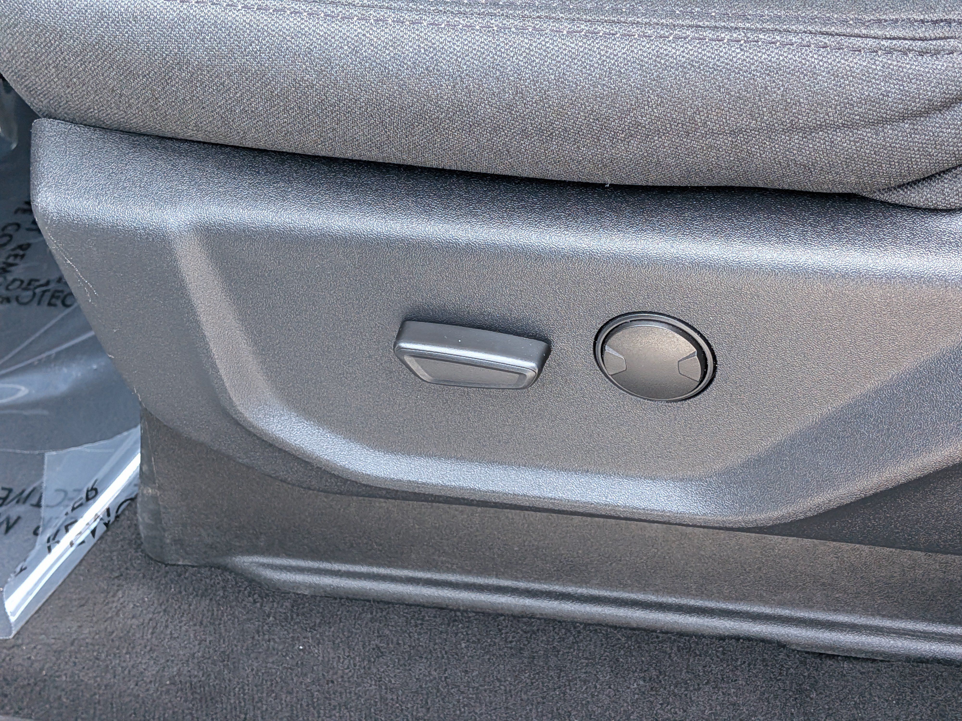 Used 2024 Ford Expedition XLT RWD image 21