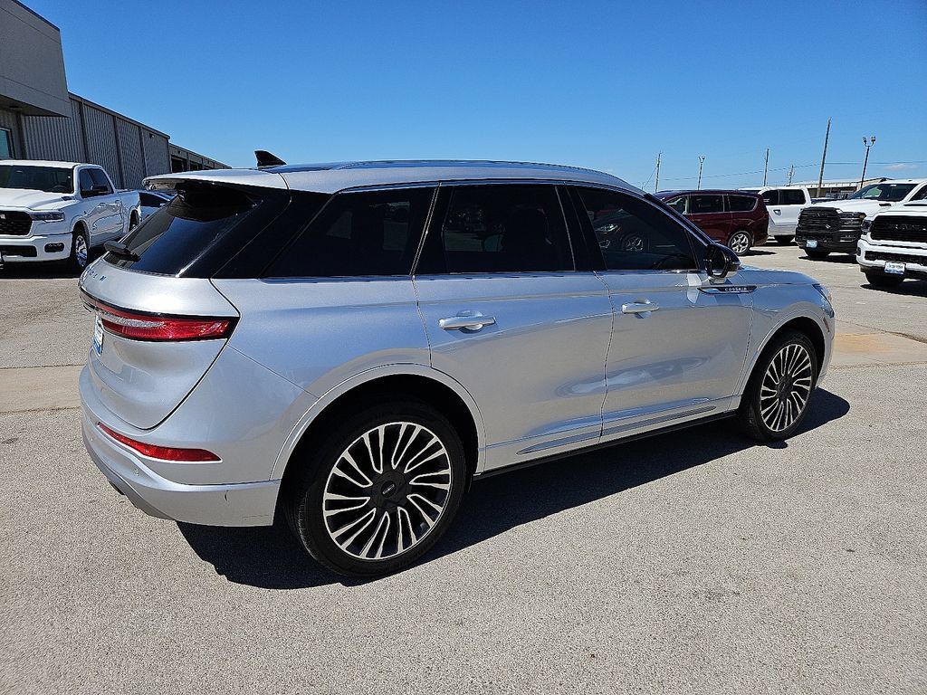 Used 2020 Lincoln Corsair Reserve w/ Appearance Package FWD image 8
