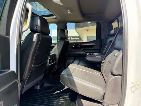 Used 2022 GMC Sierra 1500 Denali AWD/4WD image 8