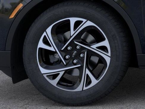 New 2026 Lincoln Nautilus Premier AWD/4WD image 19