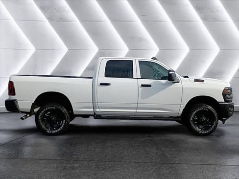 New 2026 RAM 2500 Tradesman AWD/4WD image 23
