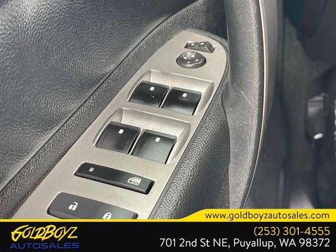 Used 2013 GMC Sierra 1500 SLE w/ Power Tech Package image 29