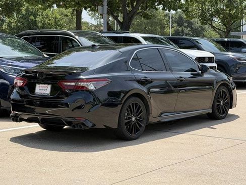 Used 2021 Toyota Camry XSE FWD image 4
