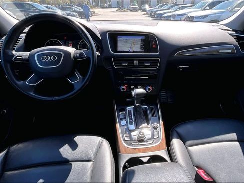 Used 2017 Audi Q5 2.0T Premium Plus w/ Technology Package image 17