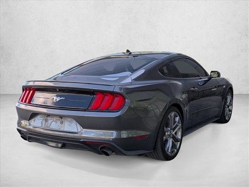 Used 2020 Ford Mustang Premium image 5