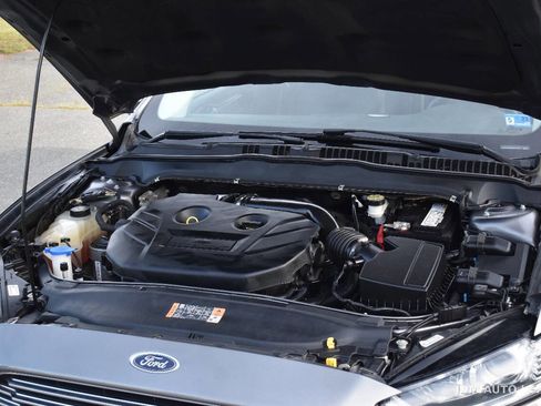 Used 2014 Ford Fusion Titanium FWD image 33