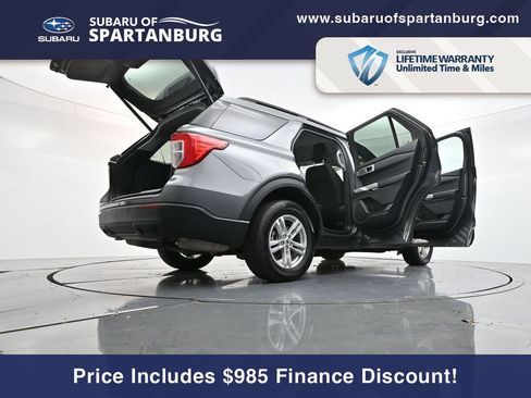 Used 2023 Ford Explorer XLT image 40