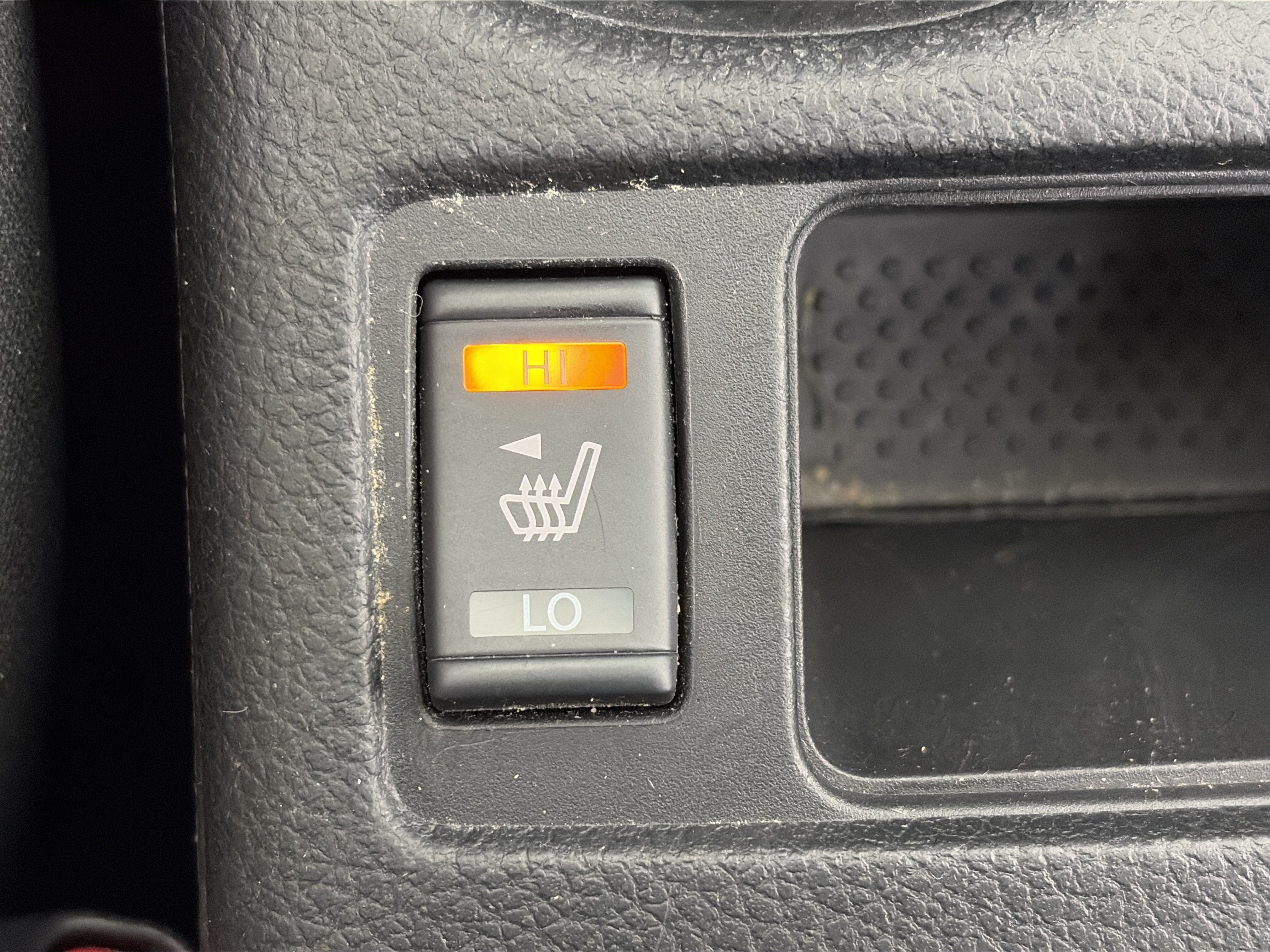 Used 2019 Nissan Rogue SV FWD image 22