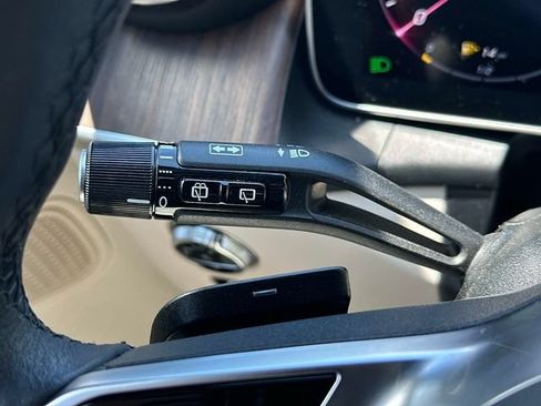Certified 2024 Mercedes-Benz GLC 300 4MATIC image 25