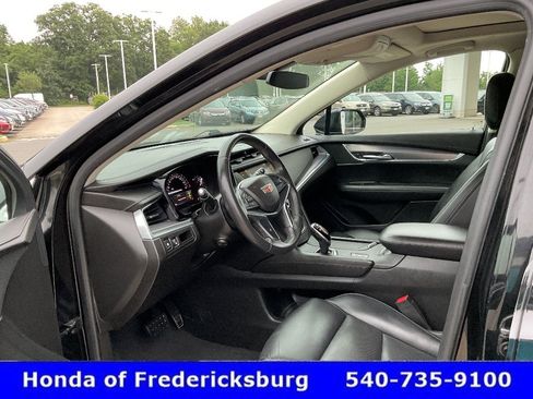 Used 2018 Cadillac XT5 Luxury w/ LPO, Wheel Lock Package AWD/4WD image 32