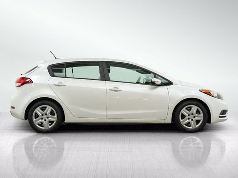 Used 2016 Kia Forte LX FWD image 6