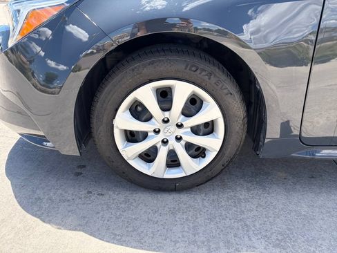 Used 2025 Toyota Corolla LE FWD image 12