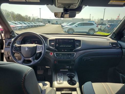 Certified 2023 Honda Passport TrailSport image 22
