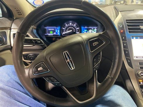 Used 2017 Lincoln MKZ Reserve w/ Climate Package FWD image 15