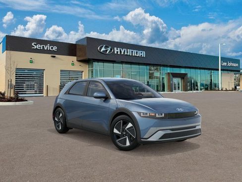 New 2026 Hyundai Ioniq 5 SEL AWD/4WD image 2