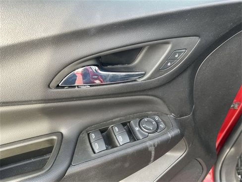 Used 2023 Chevrolet Equinox LT image 15