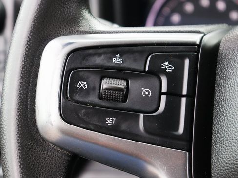 Used 2022 Chevrolet Silverado 2500 Custom w/ Custom Value Package image 21