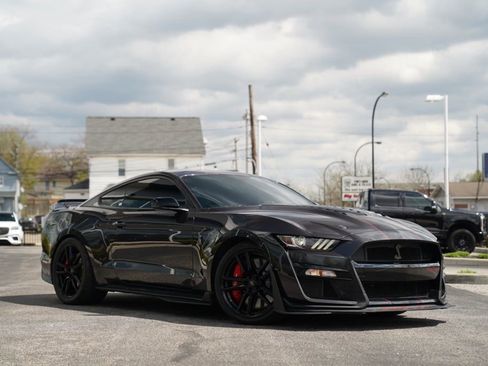 Used 2022 Ford Mustang Shelby GT500 w/ Technology Package RWD image 32