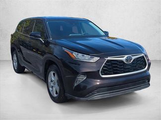 Used 2020 Toyota Highlander L video 3