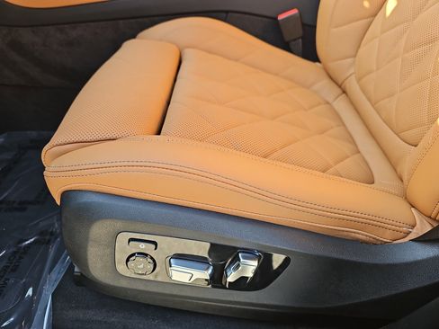 New 2026 BMW X5 xDrive40i w/ Climate Comfort Package AWD/4WD image 31