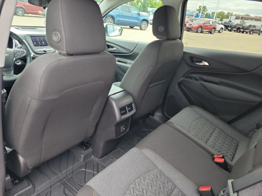 Certified 2024 Chevrolet Equinox LT w/ LPO, Floor Liner Package FWD image 29