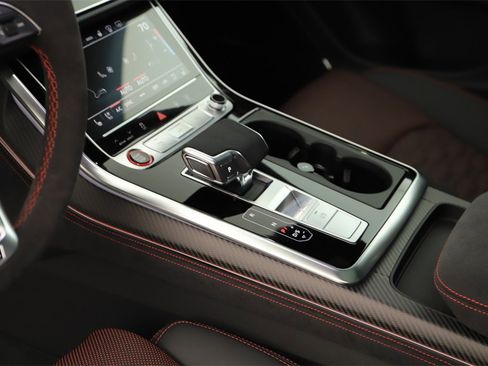 New 2026 Audi RS Q8 performance image 17