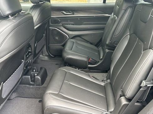 New 2026 Jeep Grand Cherokee L Limited RWD image 21