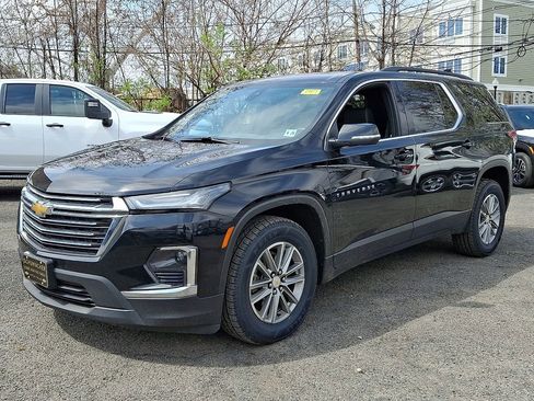Certified 2023 Chevrolet Traverse LT image 4