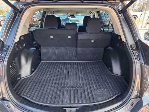 Used 2017 Toyota RAV4 XLE image 14