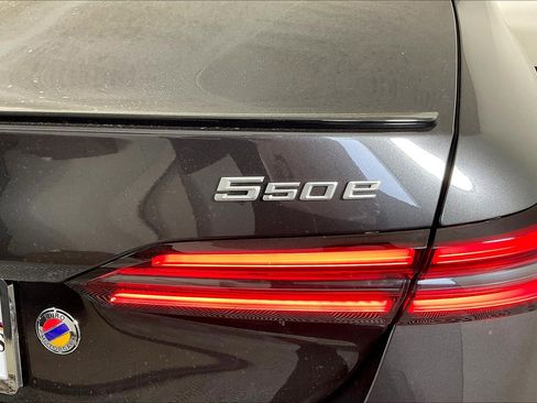 New 2026 BMW 550e xDrive image 12
