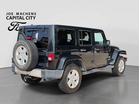 Used 2012 Jeep Wrangler Unlimited Sahara w/ Connectivity Group AWD/4WD image 5