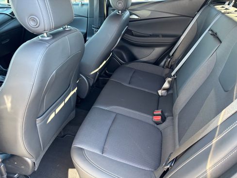 Used 2023 Buick Encore GX Select image 25