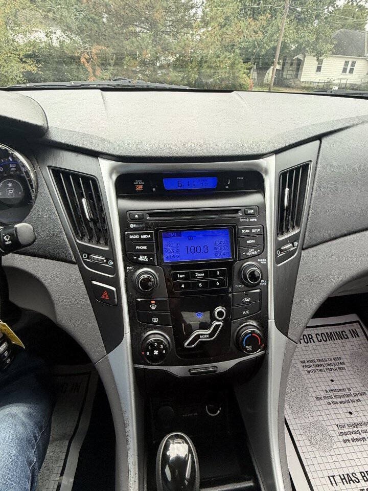 Used 2012 Hyundai Sonata GLS FWD image 14