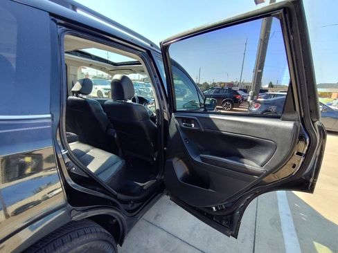 Used 2014 Subaru Forester 2.5i Limited w/ Popular Package #2 AWD/4WD image 31