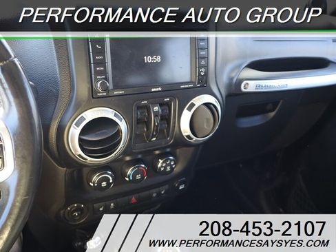 Used 2013 Jeep Wrangler Rubicon AWD/4WD image 23