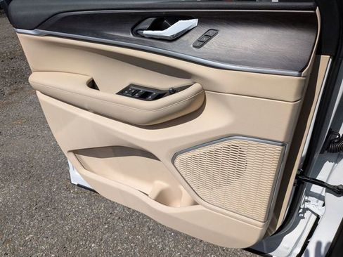 New 2026 Jeep Grand Cherokee Limited AWD/4WD image 21