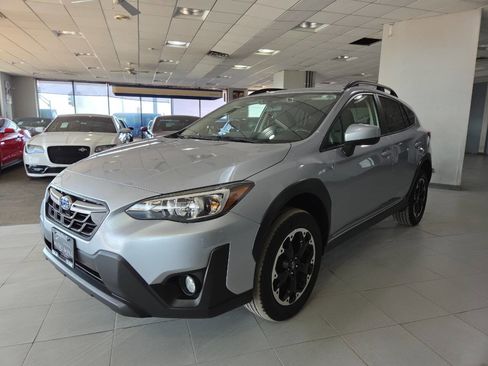 Used 2022 Subaru Crosstrek 2.0i Premium AWD/4WD image 3
