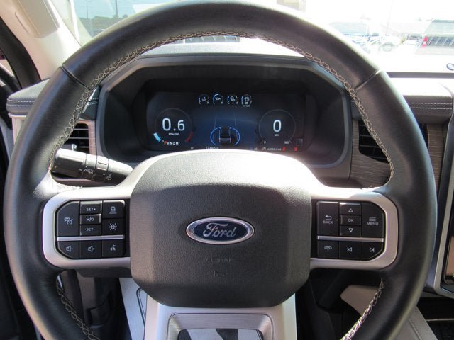 Used 2023 Ford Expedition Limited AWD/4WD image 13