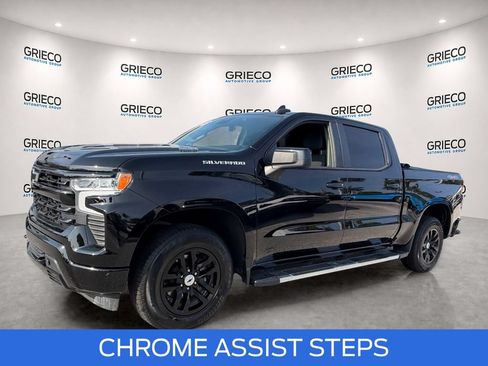 Used 2023 Chevrolet Silverado 1500 RST AWD/4WD image 3
