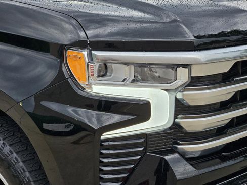 Used 2025 Chevrolet Silverado 1500 High Country w/ Technology Package AWD/4WD image 26